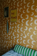 Behang Meet Me at the Wall - Moon Brass - Aniek Bartels