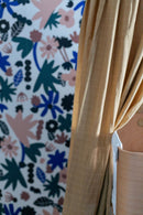 Wallpaper Meet Me at the Wall - Flowerplay Light - Natural North