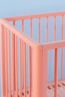 Karl & Fric Nox Ledikant 60x120cm - Pink via Kidsbarn.nl