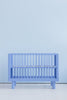 Karl & Fric nox ledikant / cot blauw via Kidsbarn.nl