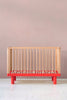 Karl & Fric Nox Ledikant 60x120cm - Natural Wood & Red via Kidsbarn.nl