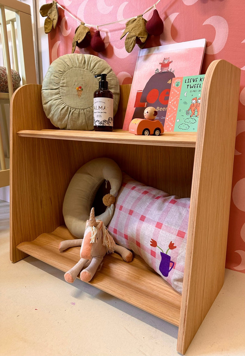 Curve Lab - Small Curvy Biblingcase / Book Rack