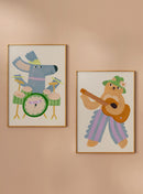 Guitarist poster Aniek Bartels in set met drummer poster – muzikale wanddecoratie voor kinderkamer