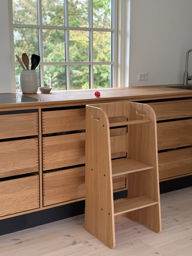 Curve Lab - Torre de aprendizaje de madera Montessori - Roble