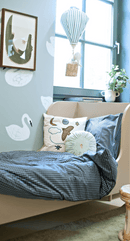 Behang Meet me at the Wall - Swans - Lake blue - Joëlle Wehkamp