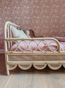 Leo & Moon Rotan Peuterbed / Juniorbed Amber