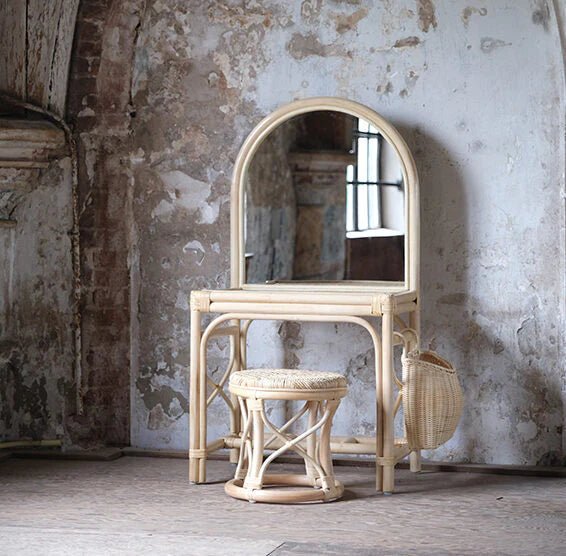 Leo &amp; Moon Rattan dressing table with stool