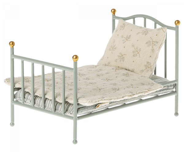 Maileg Vintage Bed Mint 11-2118-01