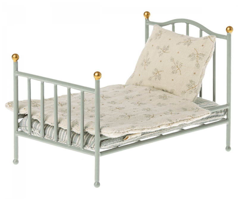 Maileg Vintage Bed Mint 11-2118-01