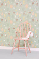 Majvillan behang voor de meisjeskamer herten groen meisje