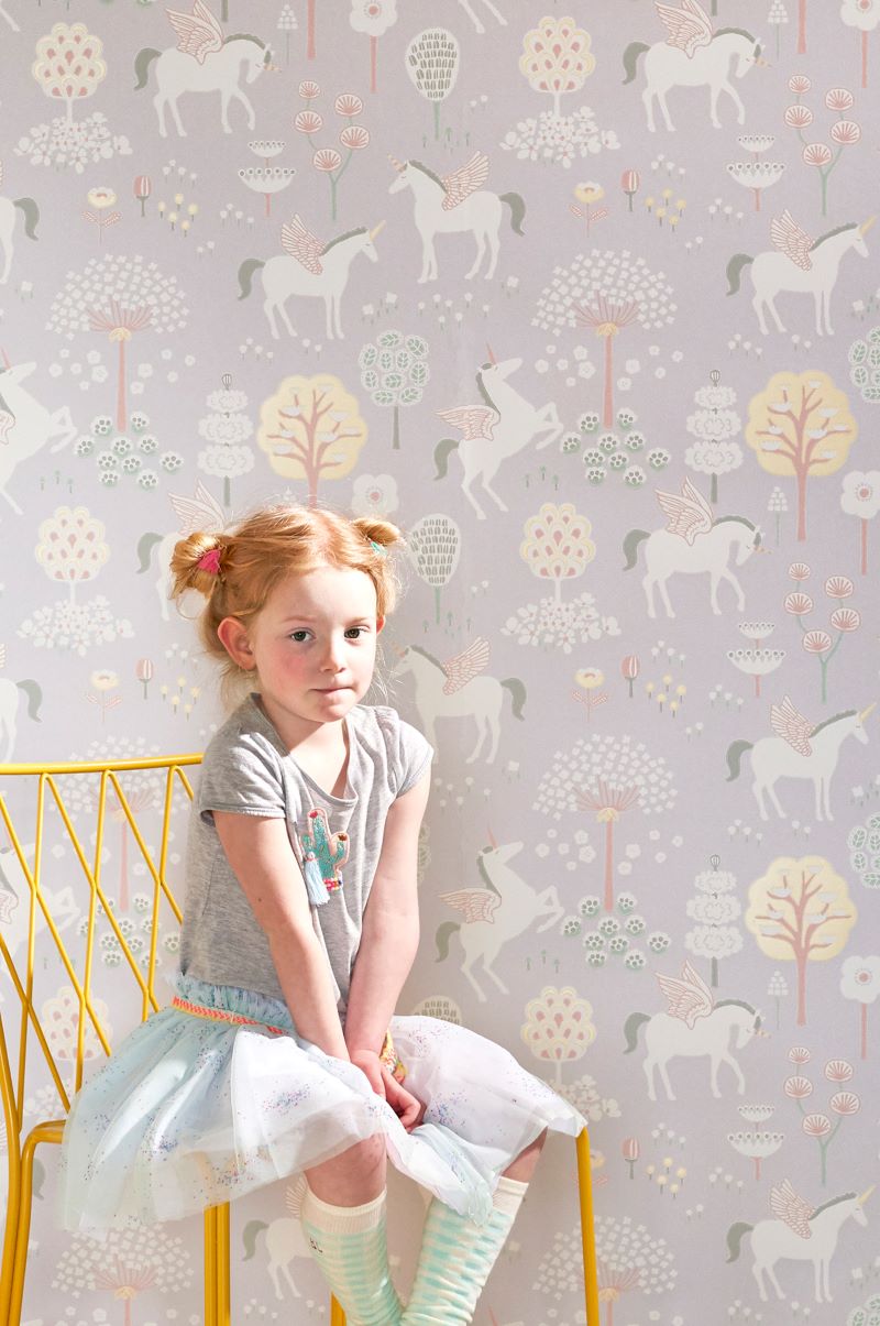 Majvillan unicorn behang voor de kinderkamer lila meisjes 