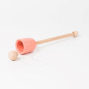 Me and Mine bal in beker koraal