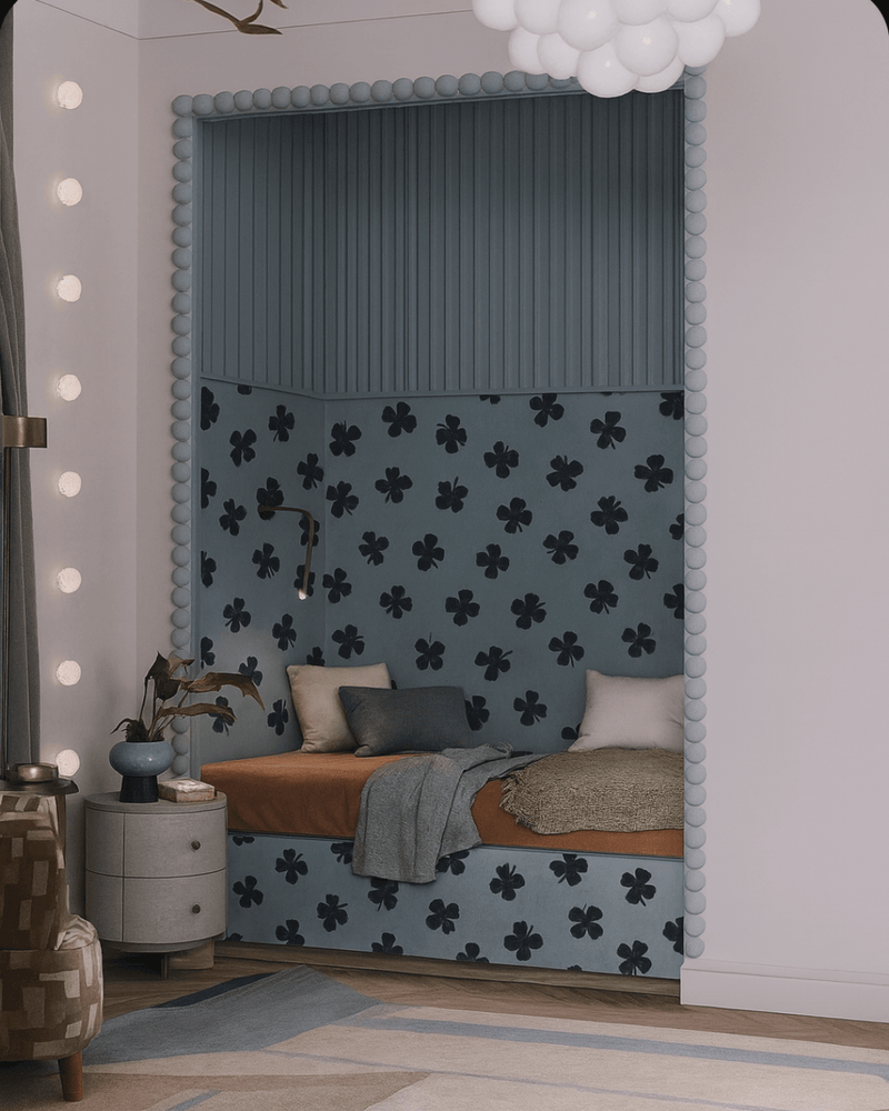 Behang Meet me at the Wall - Lucky Clover - Blue - Joëlle Wehkamp