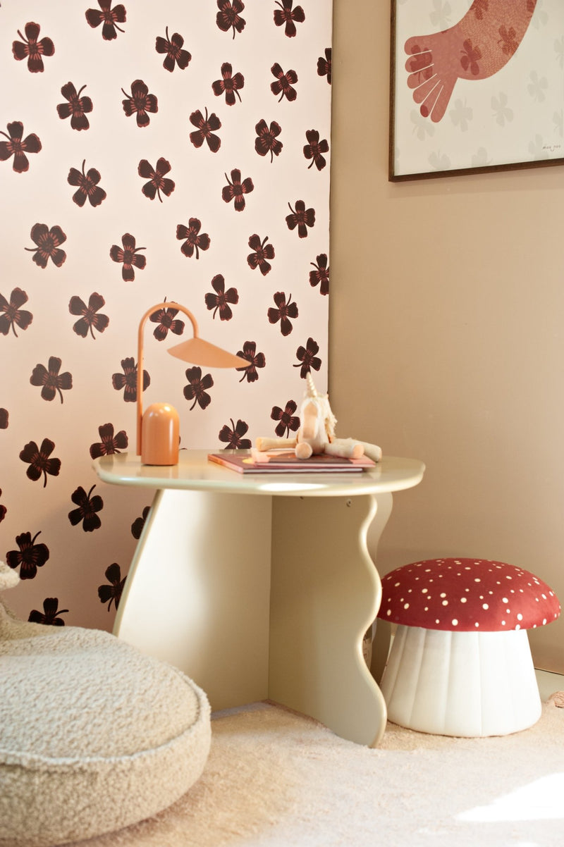 Wallpaper Meet Me At The Wall - Lucky Clover - Brown - Joëlle Wehkamp