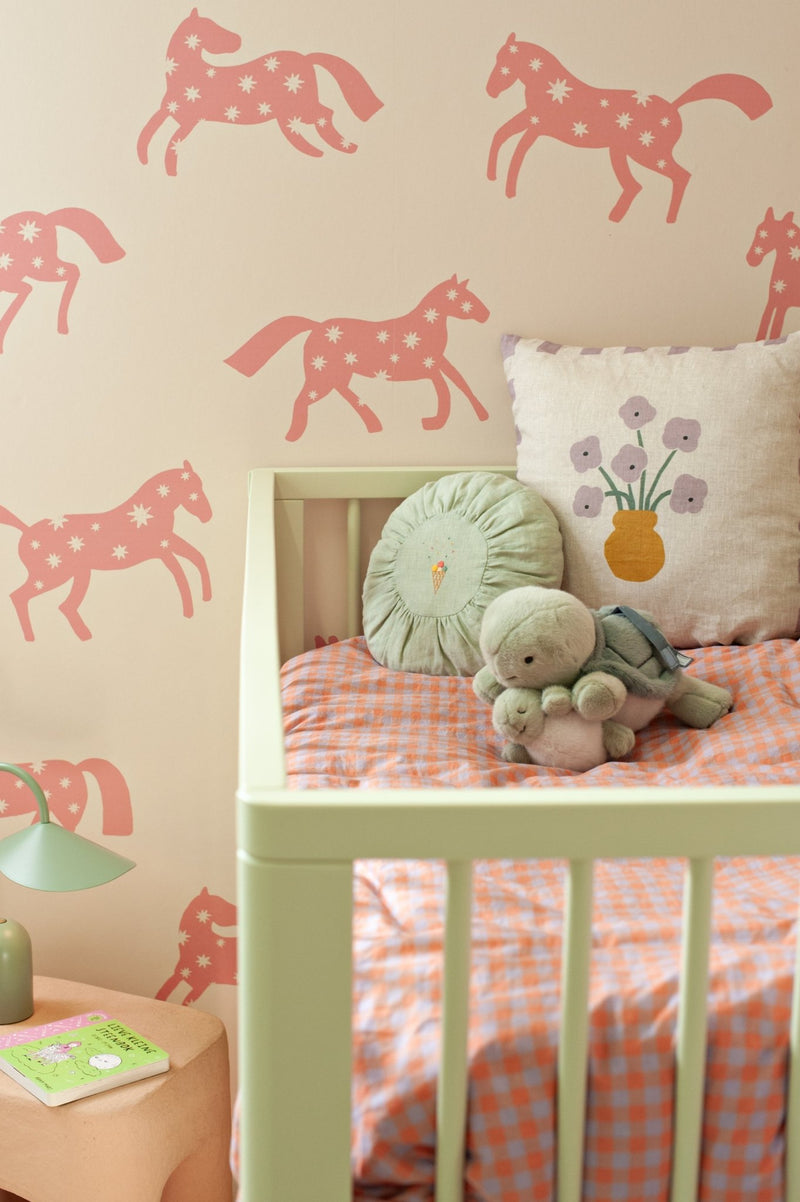 Behang Meet me at the Wall - Magic Horses - Creme - Joëlle Wehkamp