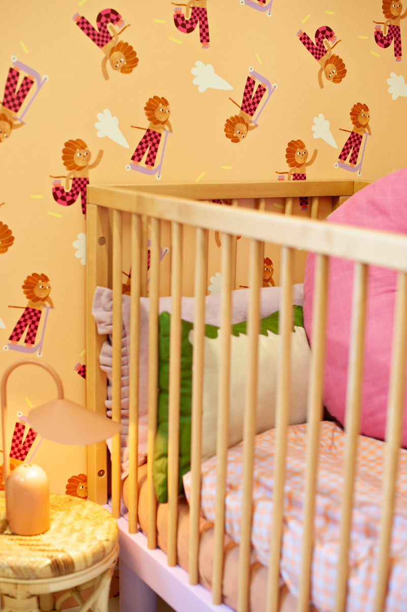 Behang Meet me at the Wall - Skating Lion - Sweet - Aniek Bartels