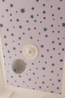 Behang Meet me at the Wall - Starry Night - Lilac - Joëlle Wehkamp