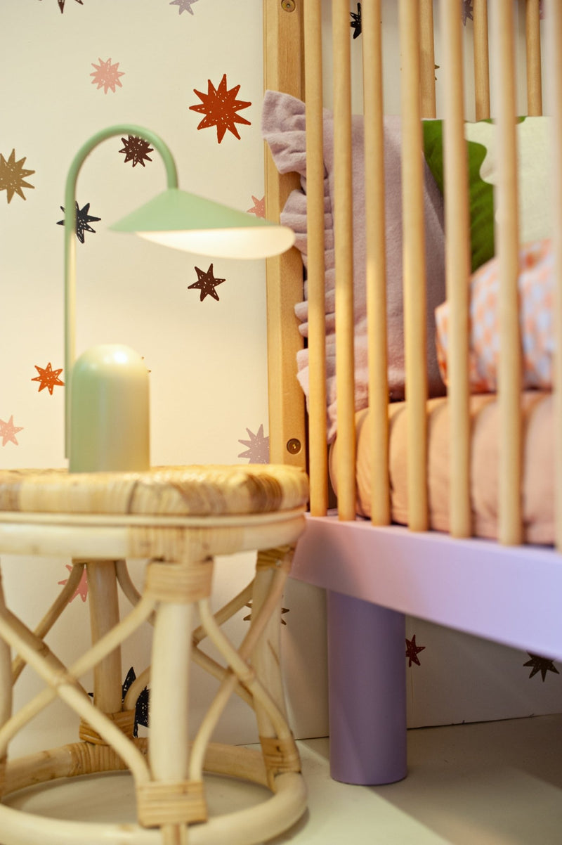 Papel pintado infantil Encuéntrame en la pared - Noche estrellada - Multicolor - Joëlle Wehkamp