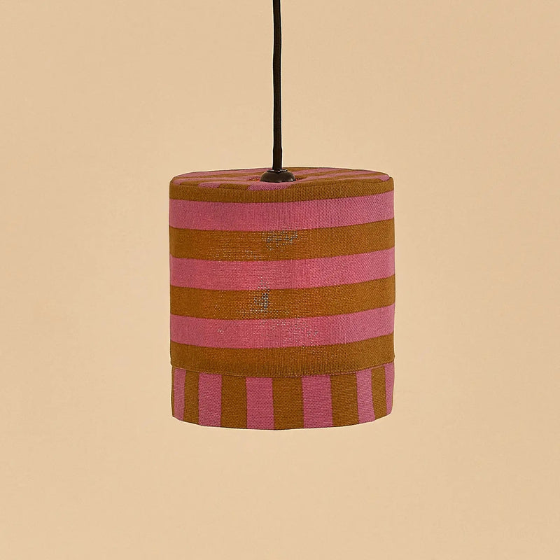 Nobodinoz Linda Lampenschirm Pink Curry Stripes Ø20 – kleine Hängelampe aus Baumwolle