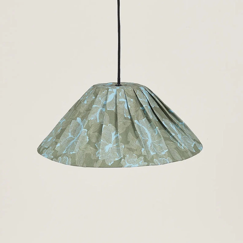 Nobodinoz Ava Lampenschirm Green Peonies Ø50 – Hängelampe aus plissierter Baumwolle