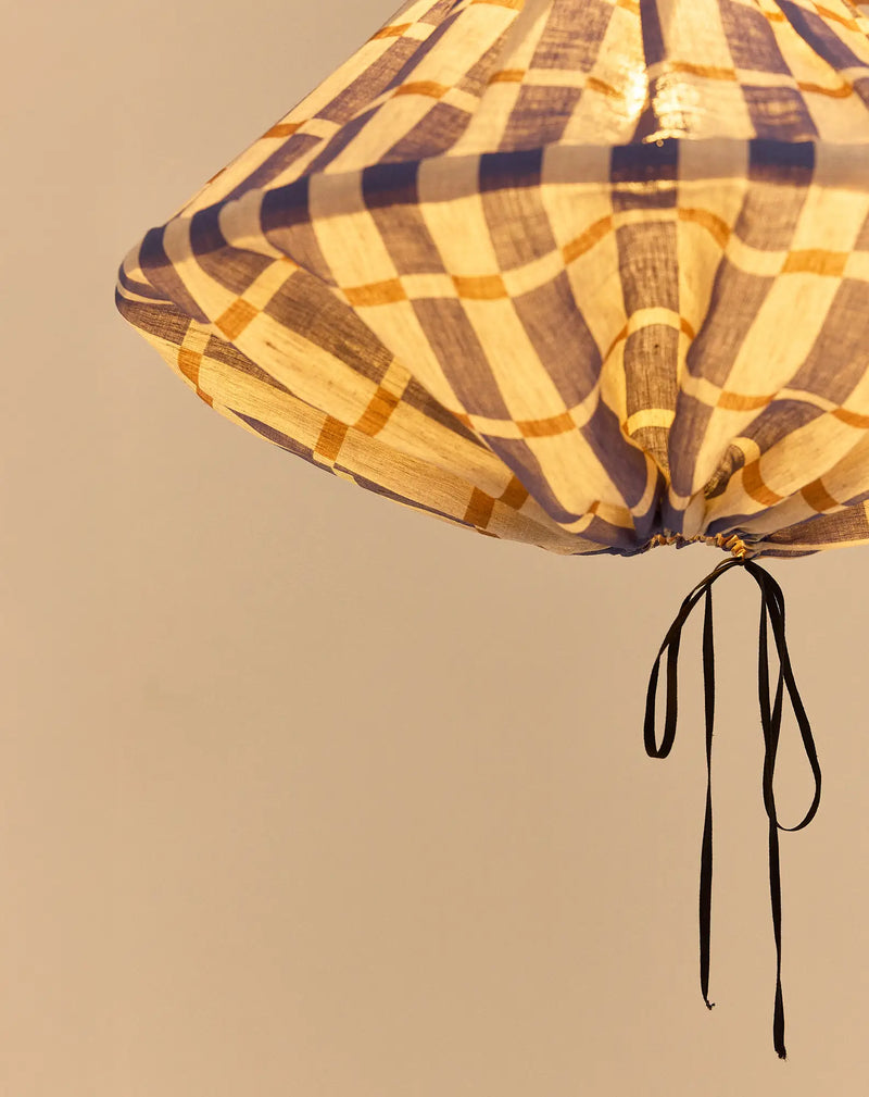 Nobodinoz Yumi Lampenschirm Ø50 cm – Blaues Senfmosaik – Hängelampe aus Leinen