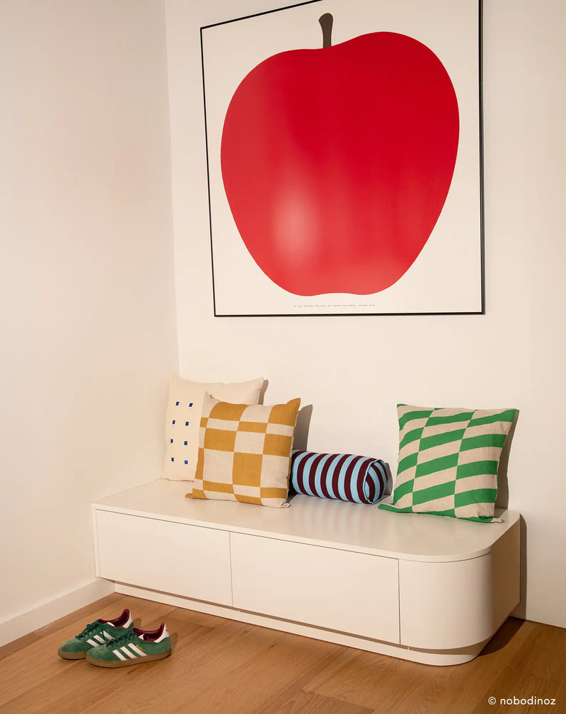 Nobodinoz – Vibes-Kollektion – Rollzylinder-Kissen – Fliedergelbe Streifen