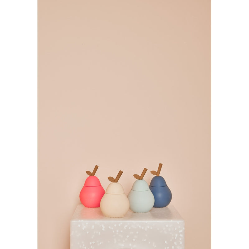 Oyoy Mini Pear Cup - cherry red