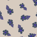 Behang Meet Me at the Wall -  Poppy Flowers Soft Green - Natural Noord