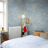 Behangstaal Rebel Walls - Golden Poppy - Baby Blue