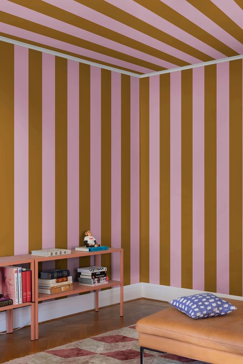 Papier peint Rebel Walls - Happy Stripes - Fudge