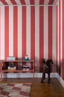 Behang Rebel Walls - Happy Stripes - Raspberry