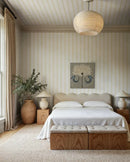 Behang Rebel Walls - Wobbly Stripe, Cloud Dancer