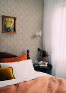 Wallpaper Summer Gray - Flower Wallpaper - Doris - Blauw & Mosterd