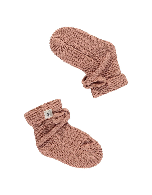 A Tiny Story - Knitted baby booties - Dusty Coral