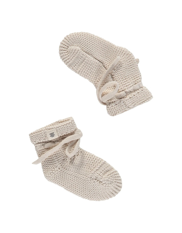 A Tiny Story - Knitted baby booties - Pearl