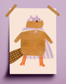 Poster kinderkamer met Super Hero Bever illustratie tegen paarse achtergrond bevestigd met tape.
