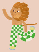 Skating Lion A3 kunstprint van Aniek Bartels – speelse dierenposter voor kinderkamer met retro uitstraling