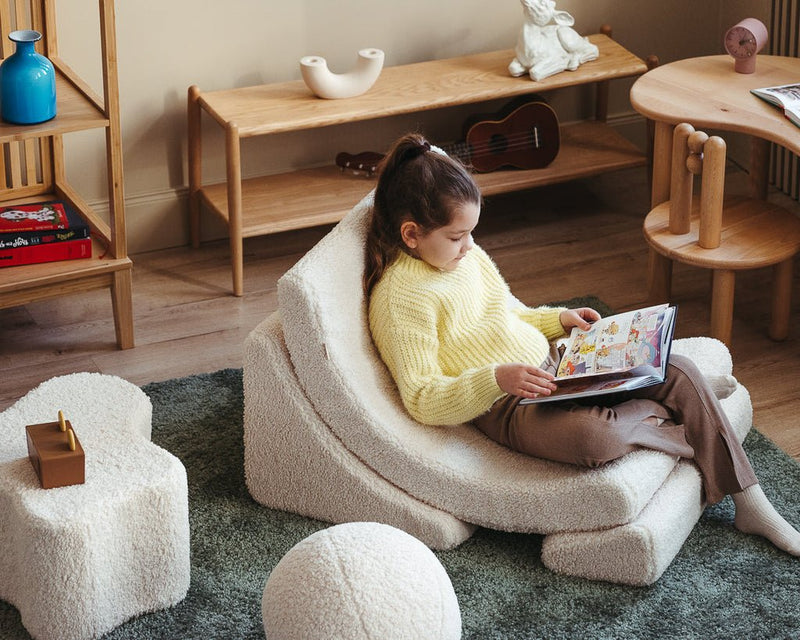 Wigiwama - Cream Teddy Moon Chair 