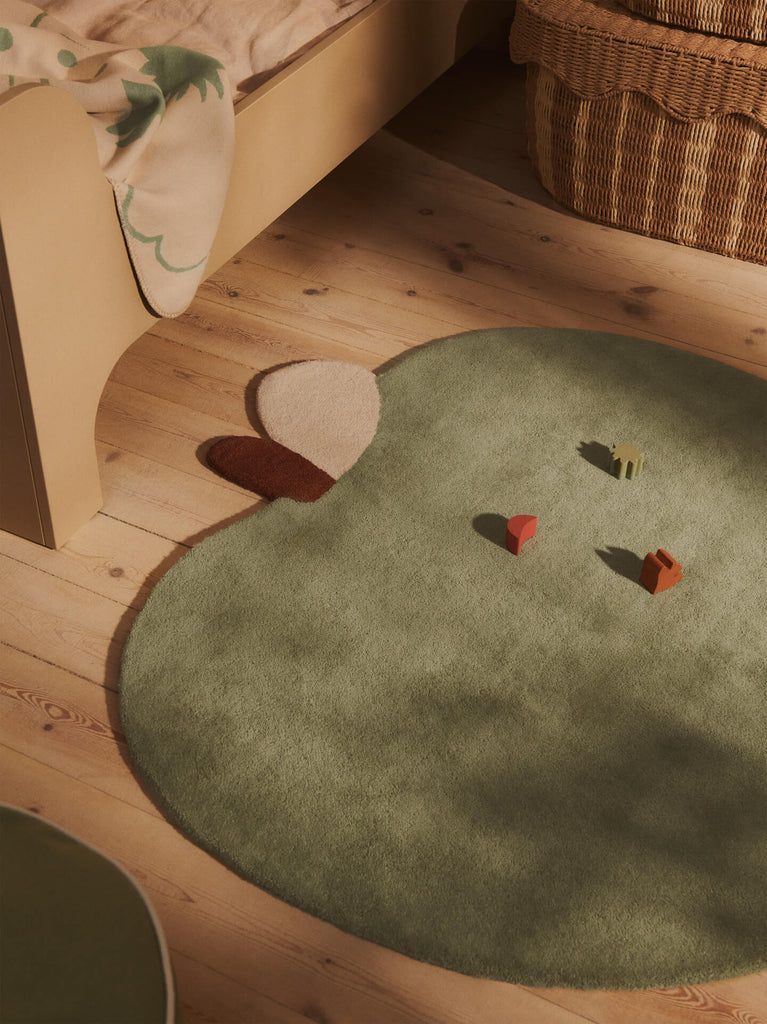 Ferm Living Tappeto Apple Tufted Tea Green – Tappeto di lana per cameretta | Tappeto da gioco di design giocoso