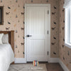 Children’s wallpaper featuring sweet cat pattern, perfect for nurseries and kids’ bedrooms.