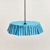 Blauw gestreepte lampenkap met plooirand van Nobodinoz Vibes, hanglamp kinderkamer